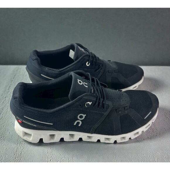 On Running Cloud 5 Shoes Black & White 59.98919 Men's Size 9 Running Sneakers - Picture 1 of 12